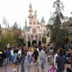 Openingstijden Disney Village
